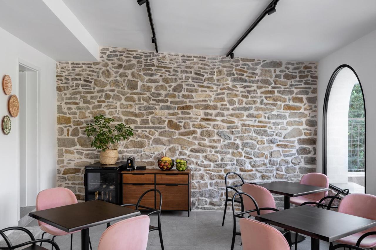 Bridges Residence Veliko Turnovo Bagian luar foto